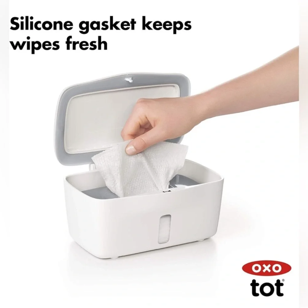 OXO White and Blue Wipe Dispenser